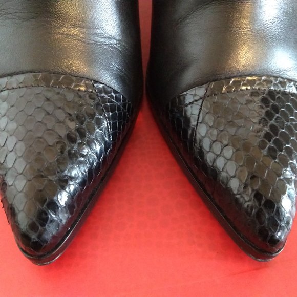 Donald J. Pliner "Vaughn W-5" Black Water Snake Leather Boot Size 8 - Picture 6 of 16